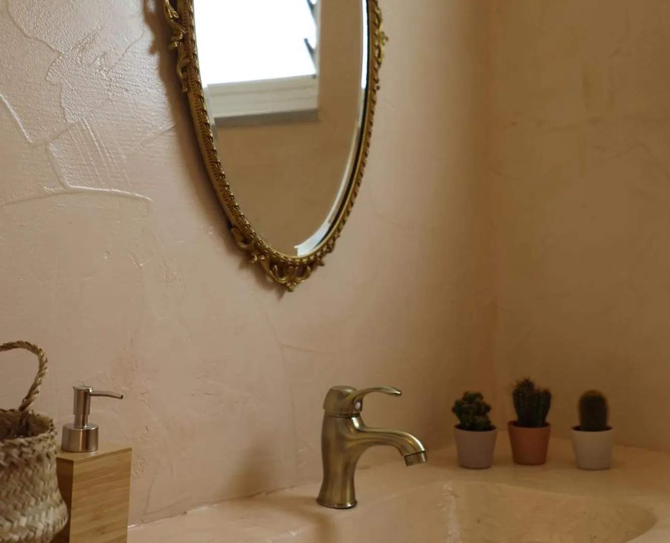 Jasmine Sol Retreat Villa Delvine Albanien